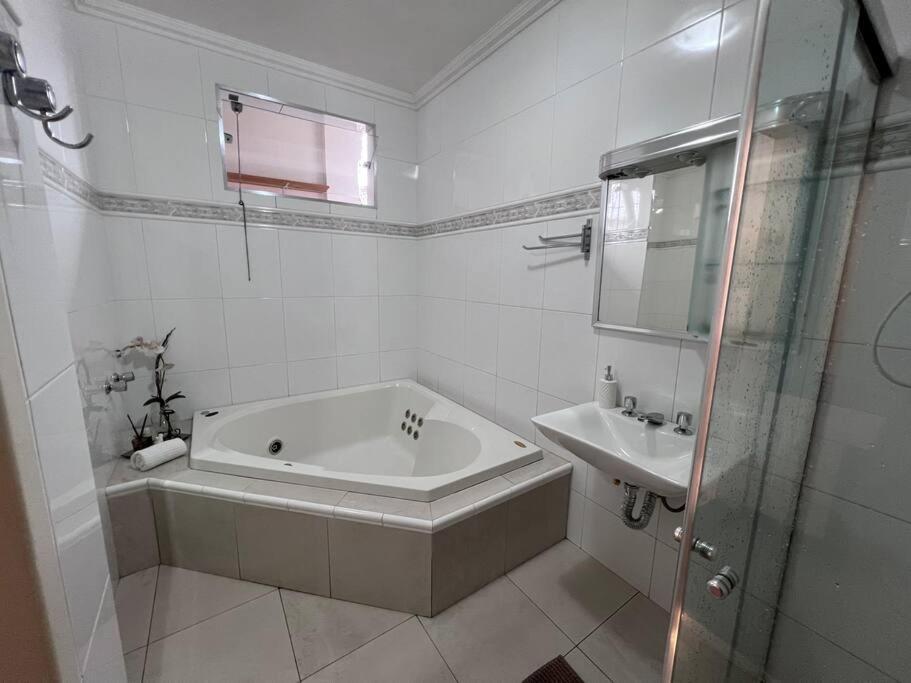 Estadia Das Gerais - Casa De Hospedes Adoravel Com Jacuzzi Ouro Preto  Kültér fotó